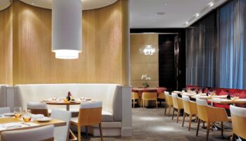 Shangri-La-Hotel-5
